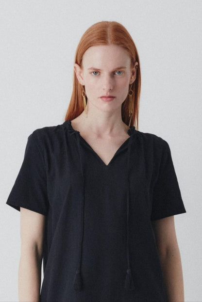 Shayla Top - Reversible Frill-Neck - Black