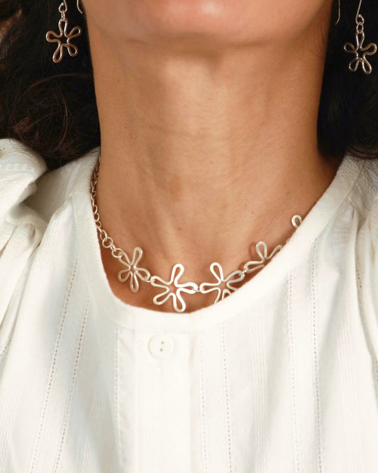 Meadow Necklace – Silver Plated